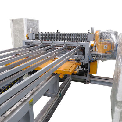 440V 25x25mm เครื่องทำลวดตาข่ายไก่แบบอัตโนมัติ