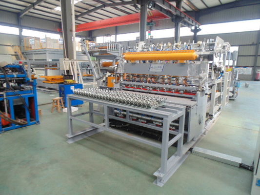 เครื่องทำน้ำเย็น 125KVA เครื่องทำตาข่ายไก่ PLC Programming Control