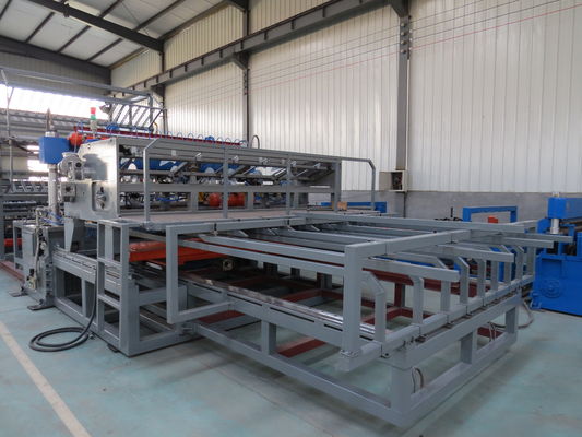 เครื่องเชื่อมลวดตาข่ายอัตโนมัติ 380v สำหรับแผงรั้ว
